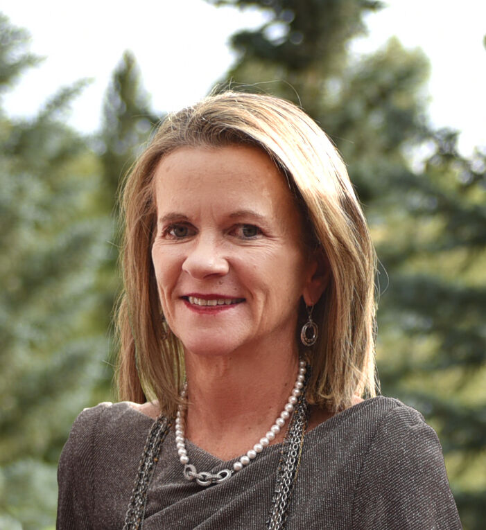 Jennifer Schubert-Akin